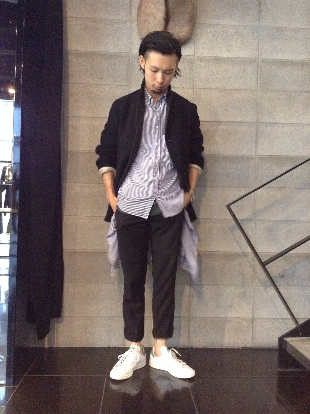 「RAF SIMONS、UMIT BENAN、L.H.P」｜「L.H.PのLHP/エルエイチピー/RAFSIMONS×ADIDAS/ラフシモンズ×アディダス/STANSMITH（スニーカー、ホワイト系）」を使った、shintaro itoさん（メンズ・173cm）の秋コーディネートの1枚目の写真