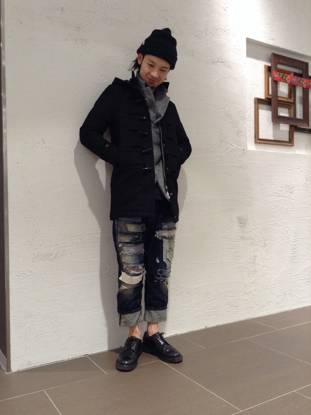 「ダッフルコート、08sircus、LHP、DSQUARED2」｜「L.H.PのLHP/エルエイチピー/BALABUSHKA/バラブシュカ/Knit Beanie（ニットキャップ/ビーニー、ブラック系）」を使った、shintaro itoさん（メンズ・173cm）の秋コーディネートの1枚目の写真