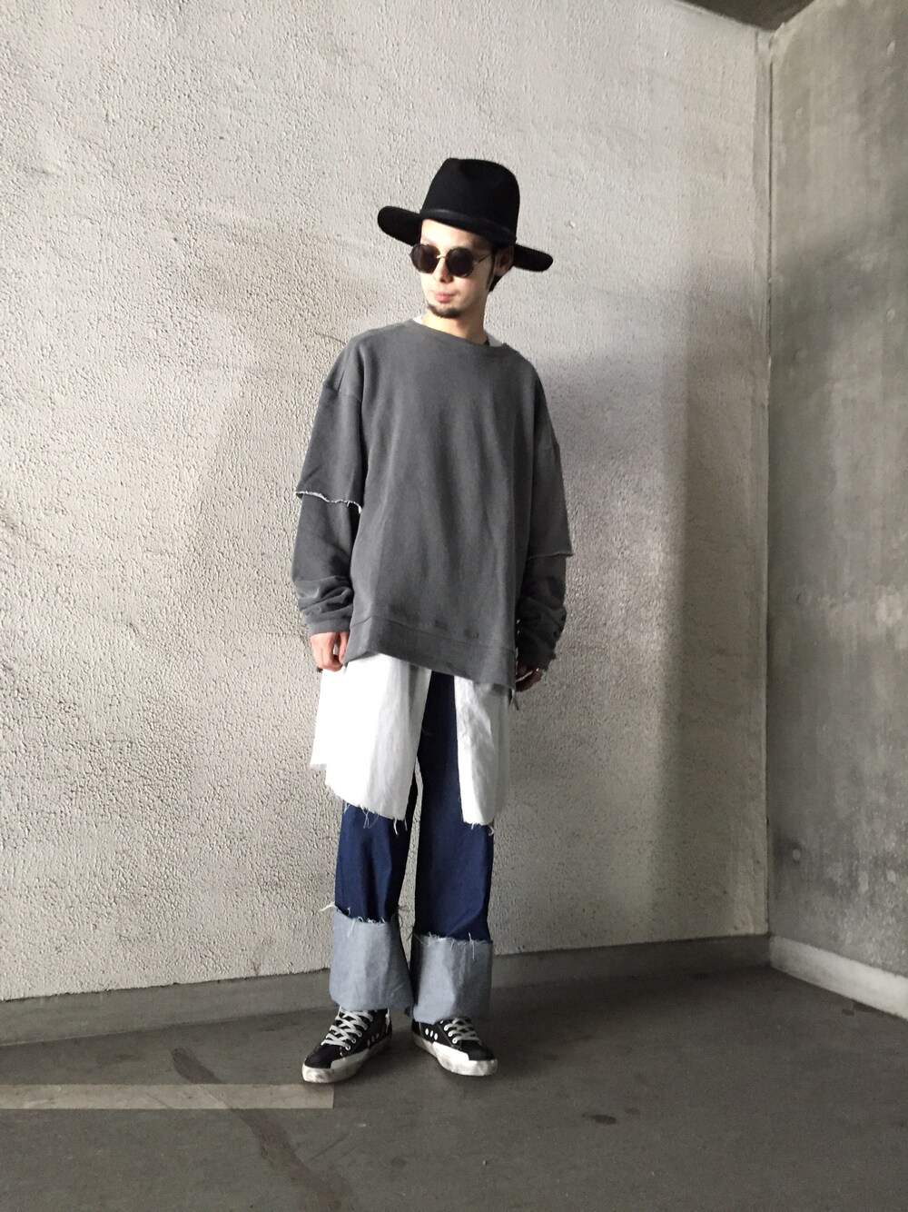 「LHP、sulvam、GOLDEN GOOSE、Danke schon、スニーカー、ストリート、ハット、ロング丈、春コーデ」｜「DANKE SCHONのDankeSchon/ダンケシェーン/Zip Felt Hat（ハット、ブラック系）」を使った、shintaro itoさん（メンズ・173cm）の冬コーディネートの1枚目の写真