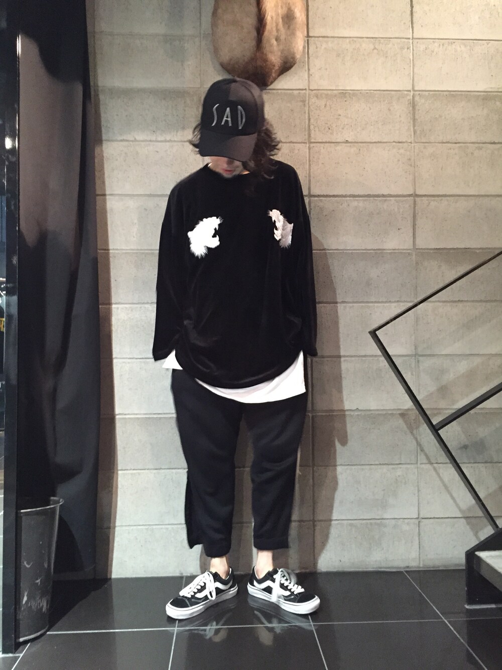 「LHP、azs tokyo、Y-3、VANS、秋のコーデ、adidas」｜「VANSのアイテム（スニーカー、ブラック系）」を使った、shintaro itoさん（メンズ・173cm）の秋コーディネートの1枚目の写真