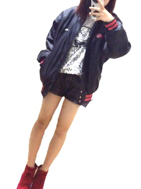 「Keith Haring（キース・ヘリング）のアイテム（トップス）」を使った、えみちょりんさん（レディース・152cm）の秋コーディネート