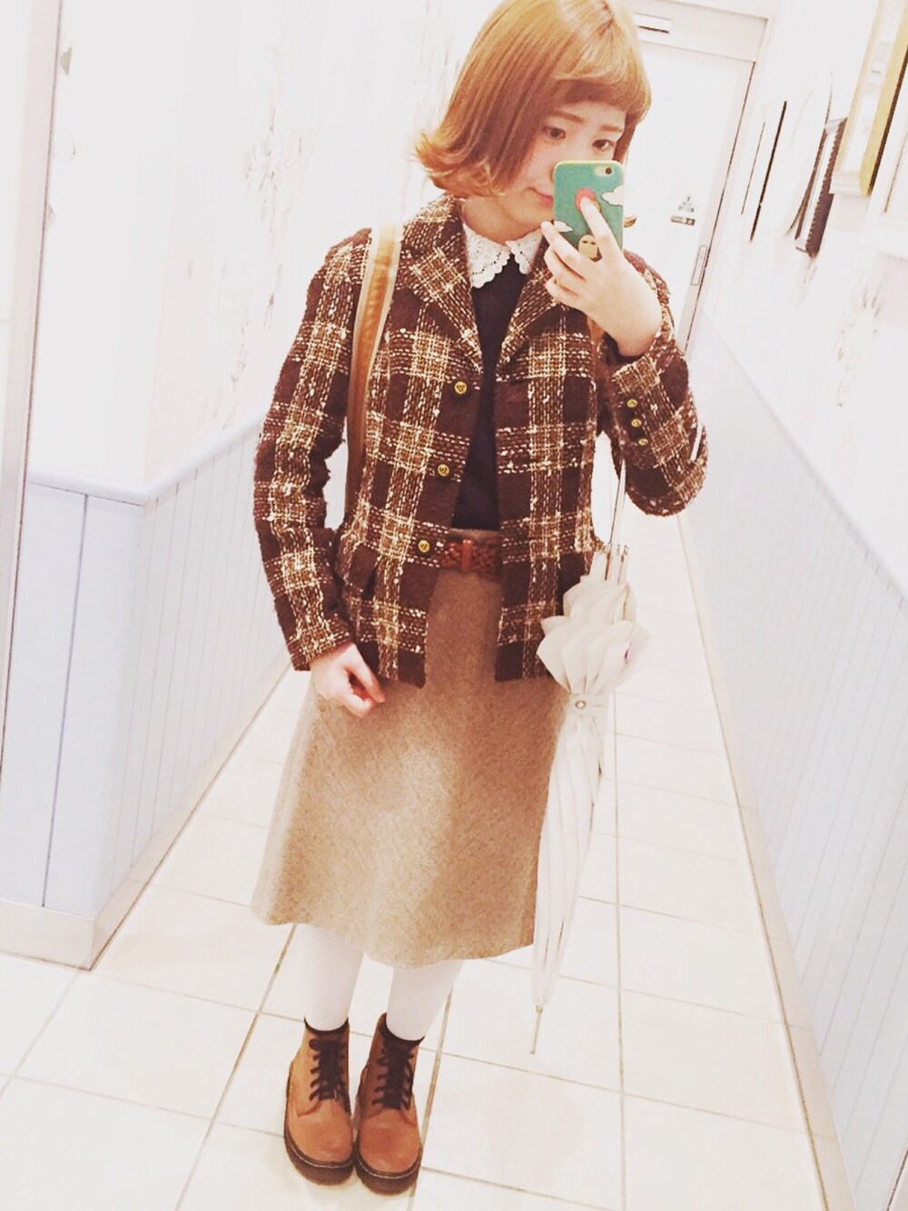 「茶色」｜「ROPE'のアイテム（テーラードジャケット、ブラウン系）」を使った、ぶっせさん（レディース・155cm）の春コーディネートの1枚目の写真