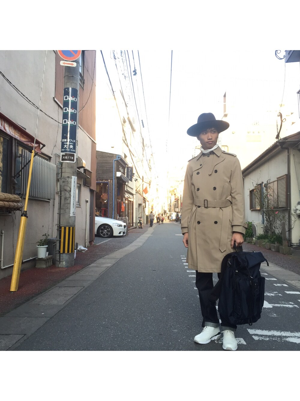 「LITTLEBIG、ORPHIC、MARKAWARE、ootd、ID DAILYWEAR、outfit、WESTERLIND」｜「markawareのアイテム（トレンチコート、グリーン系）」を使った、タニヒロさん（メンズ・178cm）の冬コーディネートの1枚目の写真