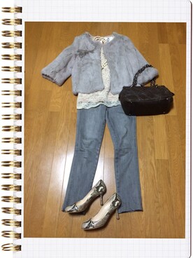 「オールグレー」｜「アイテム（デニムパンツ）」を使った、くんちゃんさん（レディース・154cm）の秋コーディネート