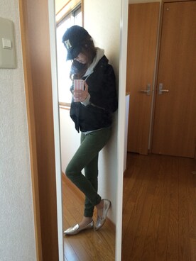 「BLACK BY MOUSSY（ブラックバイマウジー）のアイテム（ライダースジャケット）」を使った、maiさん（レディース・161cm）の冬コーディネート