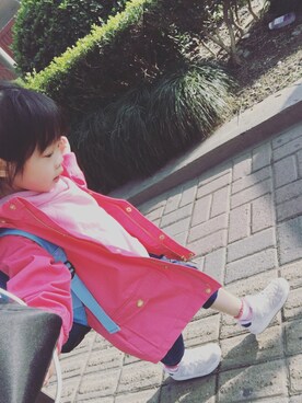 「Mini Rodini（ミニロディーニ）のアイテム（ジャケット/アウター）」を使った、ににさん（キッズ・90cm）の秋コーディネート