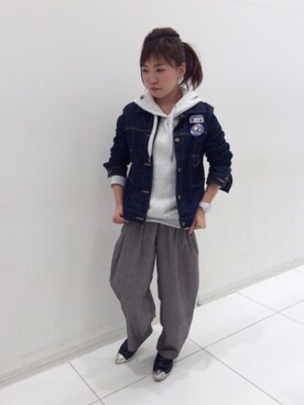 「GU（ジーユー）のアイテム（デニムジャケット、ブルー系）」を使った、ayapanさん（レディース・153cm）の冬コーディネート