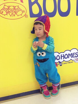 「ボーダーソックス」｜「アイテム（サロペット/オーバーオール）」を使った、ちけぱるさん（キッズ・90cm）の秋コーディネート