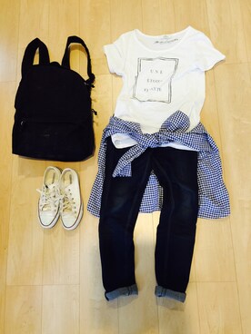 「ikka（イッカ）のアイテム（Tシャツ/カットソー、ホワイト系）」を使った、makiさん（レディース・156cm）の春コーディネート
