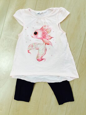 「H&M（エイチ・アンド・エム）のアイテム（Tシャツ/カットソー、ピンク系）」を使った、makiさん（レディース・156cm）の夏コーディネート