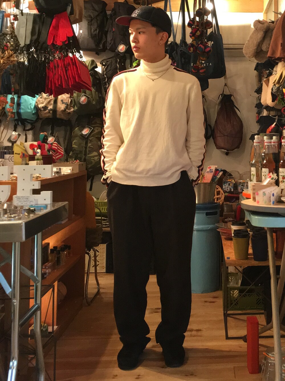 「ootd、fridge、fridgesetagaya、used、used mix、USEDコーデ、vintage」｜「DOUBLE FOOT WEARの【DOUBLE FOOT WEAR】fridge別注 HANS BLACK×BLACK SOLE（スニーカー、ブラック系）」を使った、タクロウさん（メンズ・165cm）の秋コーディネートの1枚目の写真