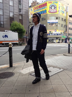 「アイテム（カーディガン/ボレロ、ブルー系）」を使った、ishizawaさん（メンズ・173cm）の春コーディネート