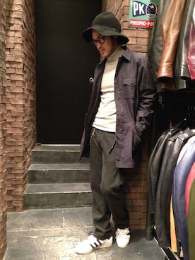 「schott（ショット）のアイテム（ステンカラーコート）」を使った、ishizawaさん（メンズ・173cm）の冬コーディネート