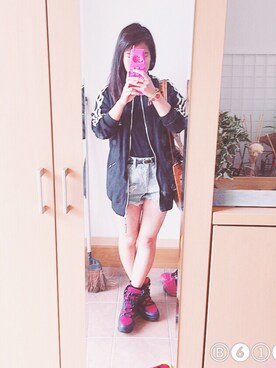 「アイテム（トートバッグ、オレンジ系）」を使った、평야さん（レディース・157cm）の春コーディネート