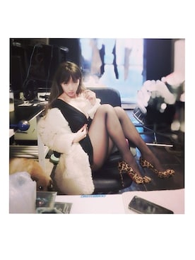 「HERMES」｜「アイテム（ノーカラージャケット）」を使った、instgram：kahimierikaさん（レディース・169cm）の冬コーディネート