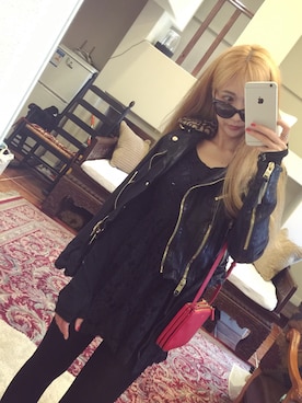 「Charlotte Olympia（シャーロットオリンピア）のアイテム（ブーツ）」を使った、instgram：kahimierikaさん（レディース・169cm）の冬コーディネート