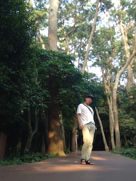 「travel」｜「アイテム（サンダル）」を使った、wanho_yknowさん（メンズ・179cm）の秋コーディネート