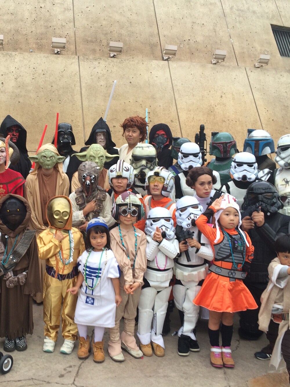 「スターウォーズ、仮装、USJ、halloween、WEAR HALLOWEEN 2014、WEAR HALLOWEEN 2015」｜「スターウォーズのアイテム（その他、ブラック系）」を使った、ここみあさん（キッズ・110cm）の秋コーディネートの1枚目の写真