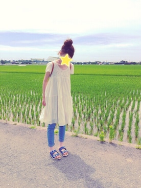「アイテム（サンダル、ブルー系）」を使った、mariko-0801さん（レディース・162cm）の夏コーディネート