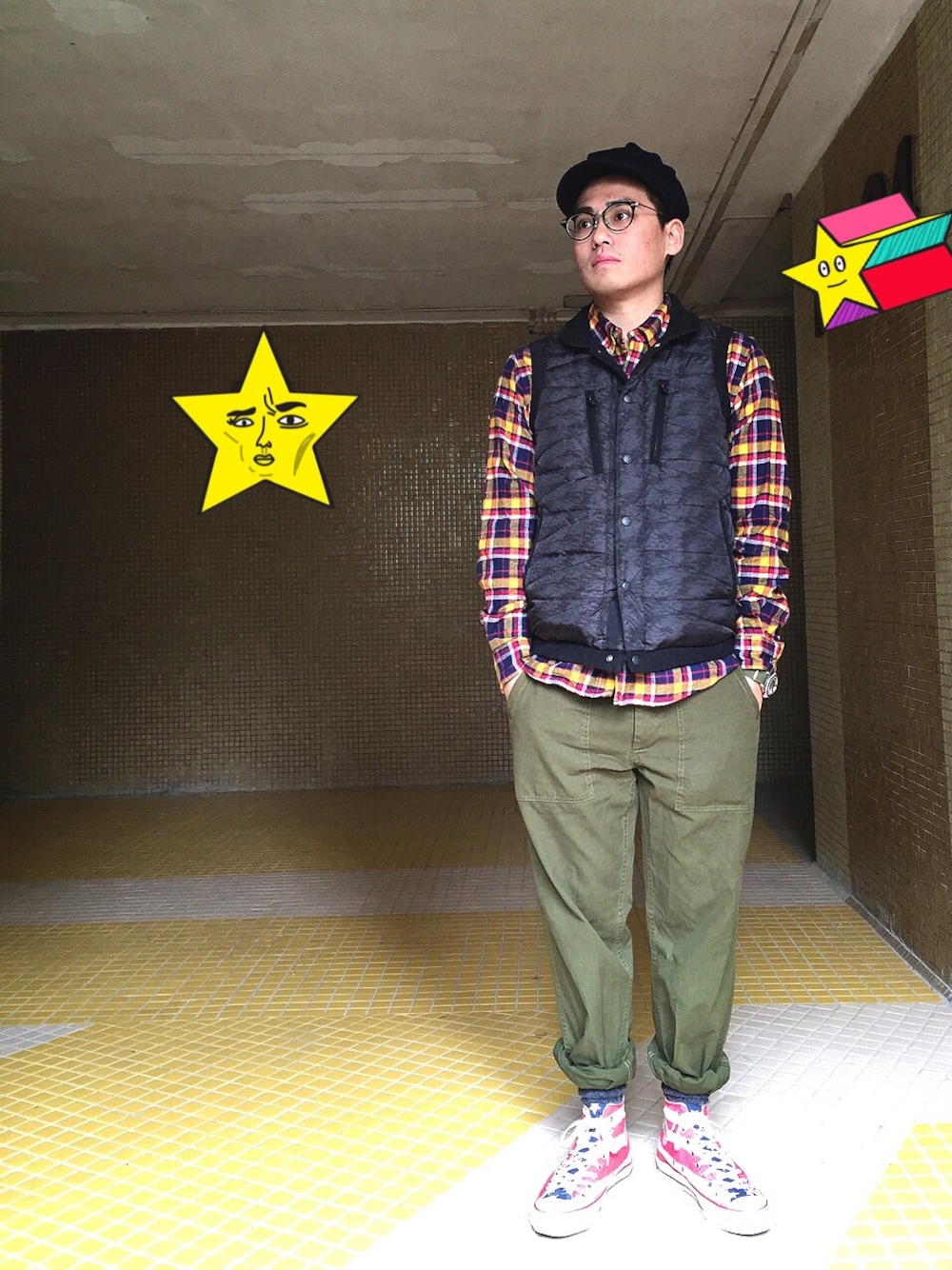 「ROLEX、vintage、USA、working style、BEAMS、converse、White Mountaineering、checker、Saturday、hkboy」｜「WHITE MOUNTAINEERINGのアイテム（ダウンベスト、ブラック系）」を使った、Cyrusさん（メンズ・168cm）の冬コーディネートの1枚目の写真