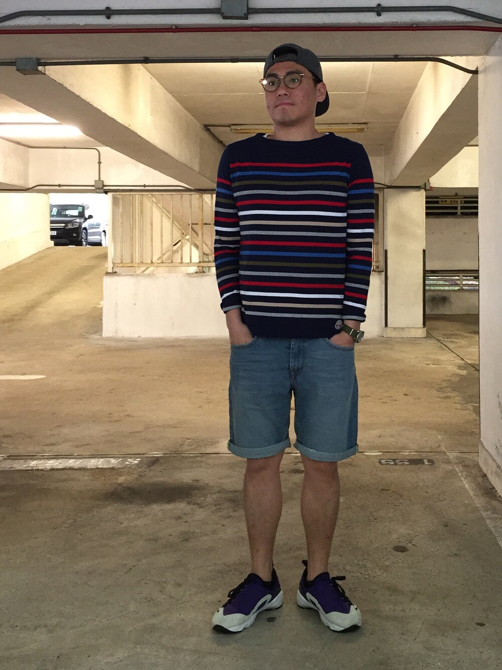 「ZARA、footscape、NIKE、sportswear、hoilday、hkboy、ootd、purple」｜「NIKEのアイテム（スニーカー、パープル系）」を使った、Cyrusさん（メンズ・168cm）の春コーディネートの1枚目の写真