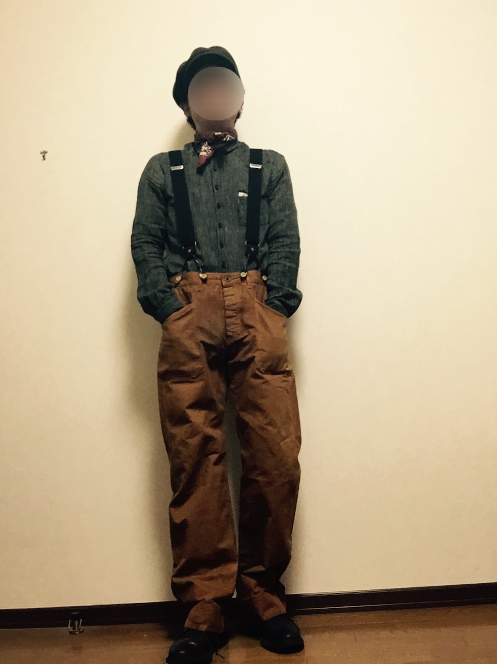 「サスペンダー、サスペンダーフェス、ALDEN、キャスケット、ブーツ、シャツスタイル、クラシカル」｜「OLD JOE & CO.のアイテム（シャツ/ブラウス、ブラック系）」を使った、猫たろ。さん（メンズ・173cm）の夏コーディネートの1枚目の写真