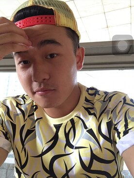 「CLOT（クロット）のアイテム（Tシャツ/カットソー）」を使った、Hoi Shingさん（メンズ・173cm）の冬コーディネート