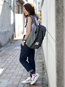 「Herschel Supply（ハーシェルサプライ）のアイテム」を使った、LIBRARYさん（レディース・160cm）の秋コーディネート