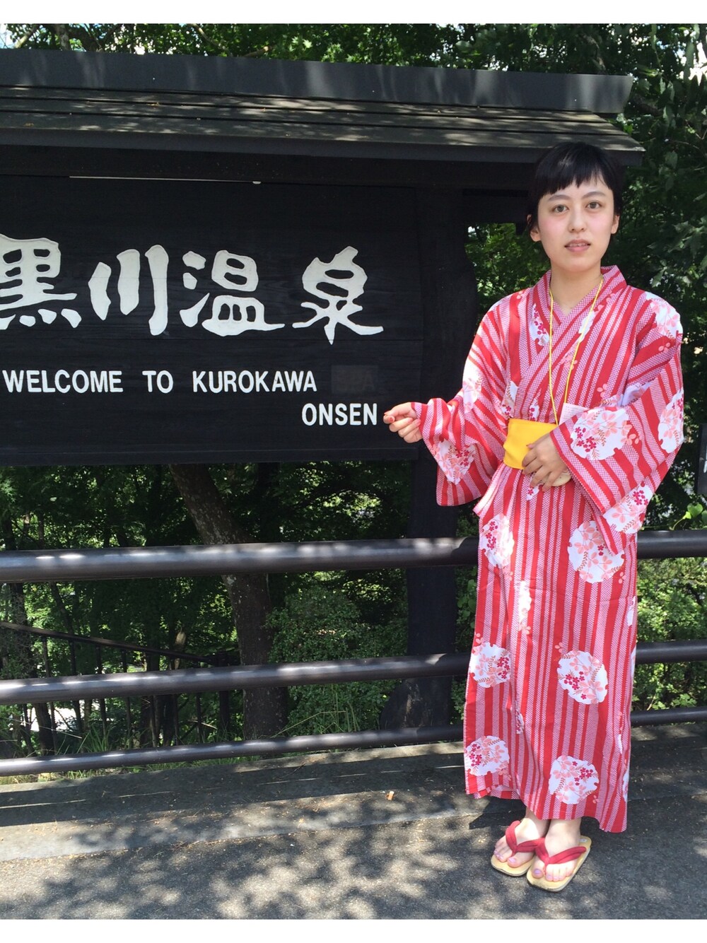 「浴衣、温泉旅行、黒川温泉、夏コーデ」｜「黒川温泉の浴衣のアイテム（浴衣、レッド系）」を使った、mizukiさん（レディース・163cm）の夏コーディネートの1枚目の写真