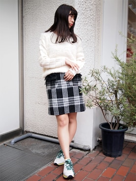 「Onitsuka Tiger × ANDREA POMPILIO（オニツカタイガーアンドレアポンピリオ）のアイテム（スニーカー）」を使った、ななこ☻﻿さん（レディース・157cm）の秋コーディネート