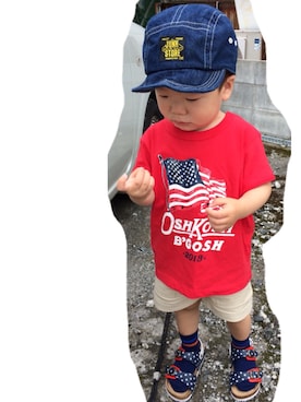 「OSHKOSH（オシュコシュ）のアイテム（Tシャツ/カットソー）」を使った、Raikiさん（キッズ・90cm）の夏コーディネート