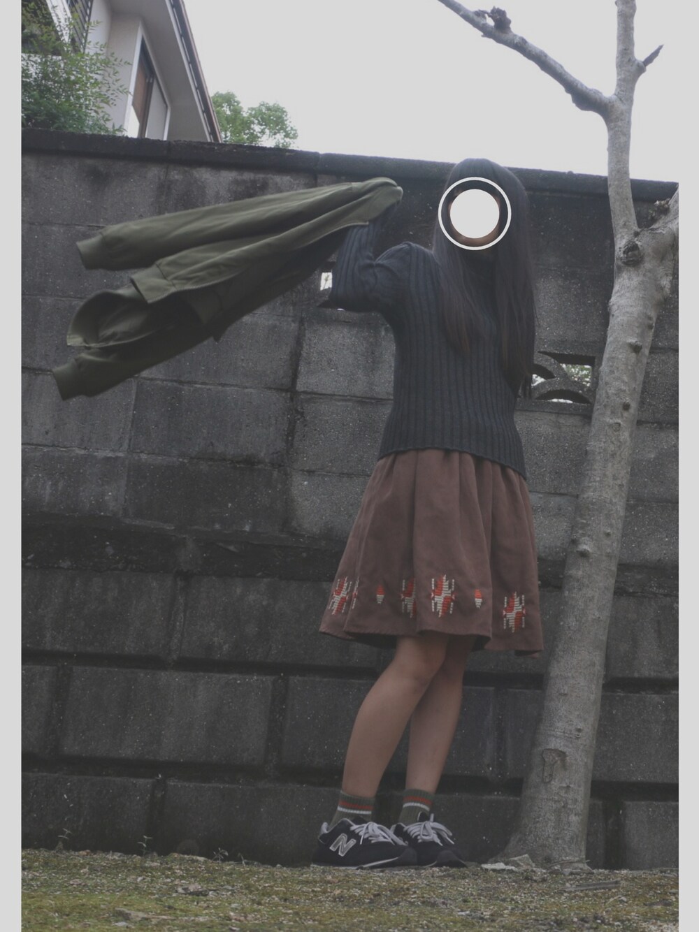 「秋コーデ、ニット、11月WEAR秋冬ニットコーデ祭り、MA-1、w closet、スカート、古着、靴下屋、チビーズ✳︎、フォローミー」｜「OZOCのアイテム（ニット/セーター、ブラック系）」を使った、みいなさん（レディース・150cm）の秋コーディネートの1枚目の写真