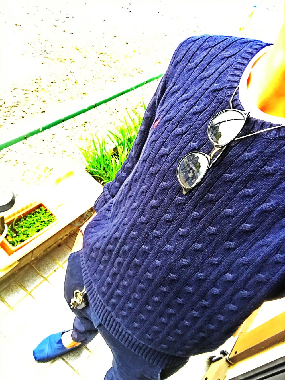 「ラフ、ネイビーコーデ」｜「POLO RALPH LAURENのアイテム（ニット/セーター、ブルー系）」を使った、ns@tkさん（メンズ・176cm）の秋コーディネートの1枚目の写真