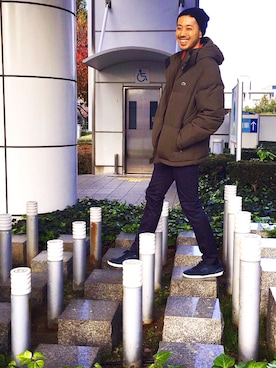 「LACOSTE」｜「アイテム（ダウンジャケット/コート）」を使った、TAMUKEIさん（メンズ・182cm）の秋コーディネート