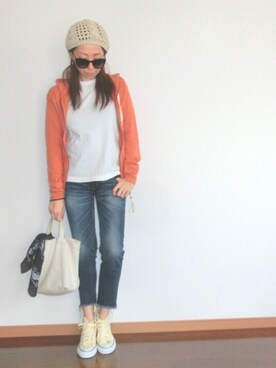 「Ungrid（アングリッド）のインディゴフレイドヘムストスリ（デニムパンツ）」を使った、Leeさん（レディース・160cm）の春コーディネート