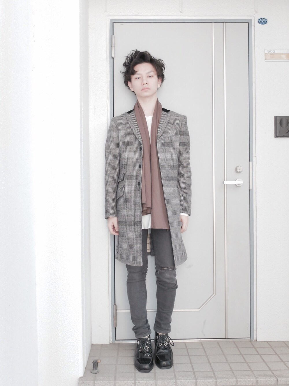 REATS TAILOR ZAZOUSのチェスターコートを使った人気ファッション