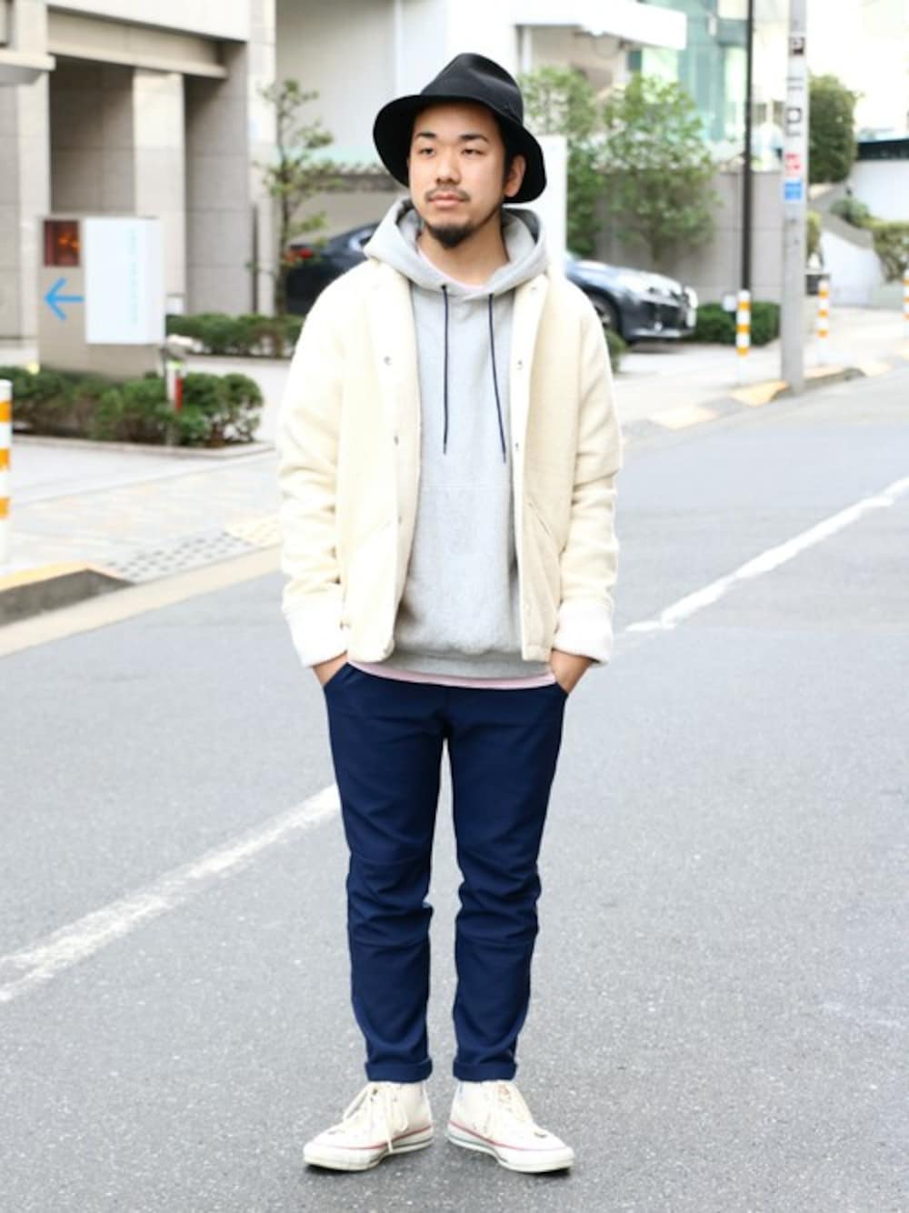 SUNNY SPORTSのスタジャンを使った人気ファッション