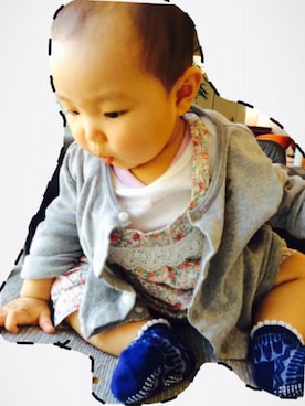 「小花柄」｜「アイテム（サロペット/オーバーオール）」を使った、kannさん（キッズ・70cm）の秋コーディネート