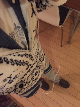 「アイテム（その他シューズ、グレー系）」を使った、@hirokiさん（メンズ・176cm）の冬コーディネート