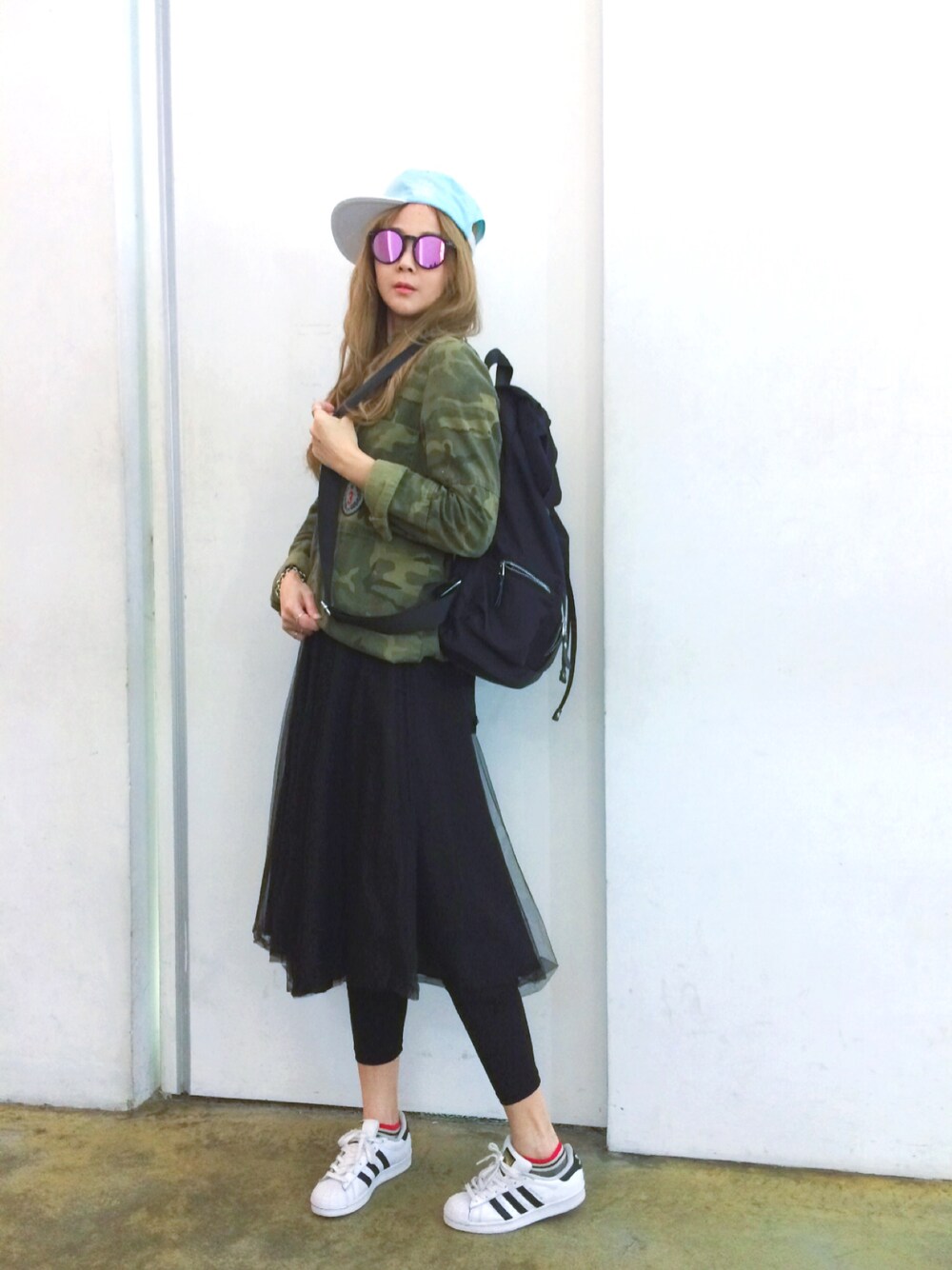 「ZARAのアイテム（ジャケット/アウター、グリーン系）」を使った、miniさん（レディース・163cm）の春コーディネートの1枚目の写真