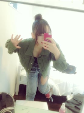 「ウエストイン」｜「アイテム（ミリタリージャケット）」を使った、amiiさん（レディース・155cm）の秋コーディネート