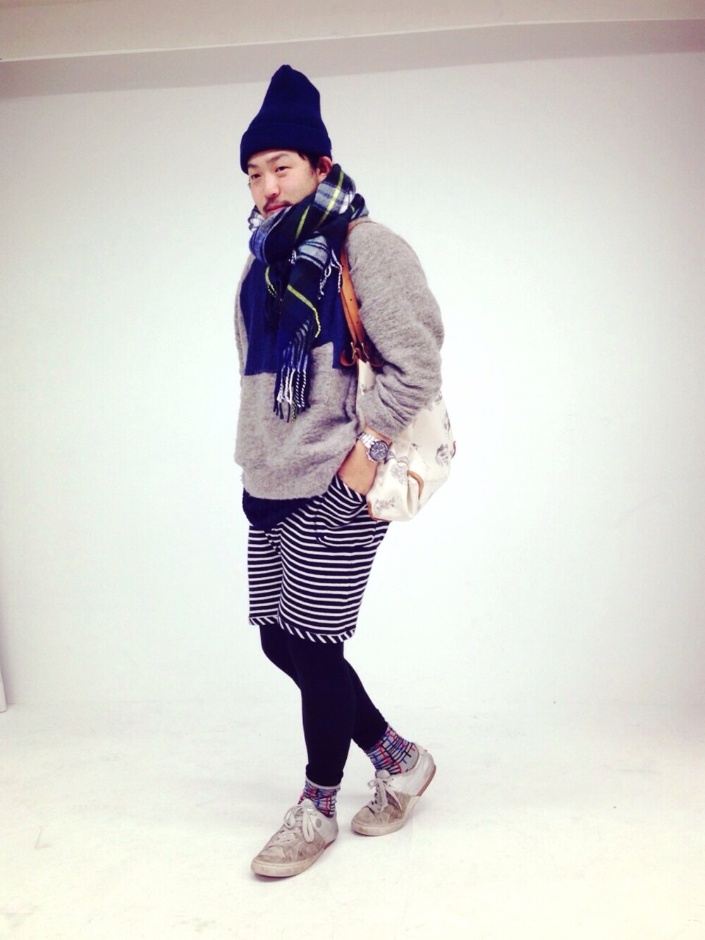 「AlexanderLeeChangのsalopette henry shirts（サロペット/オーバーオール、ブラック系）」を使った、zooさん（メンズ・170cm）の秋コーディネートの1枚目の写真
