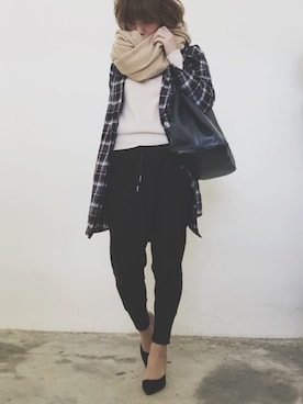 「スウェット×シャツ」｜MISAさん（レディース・160cm）の冬コーディネート