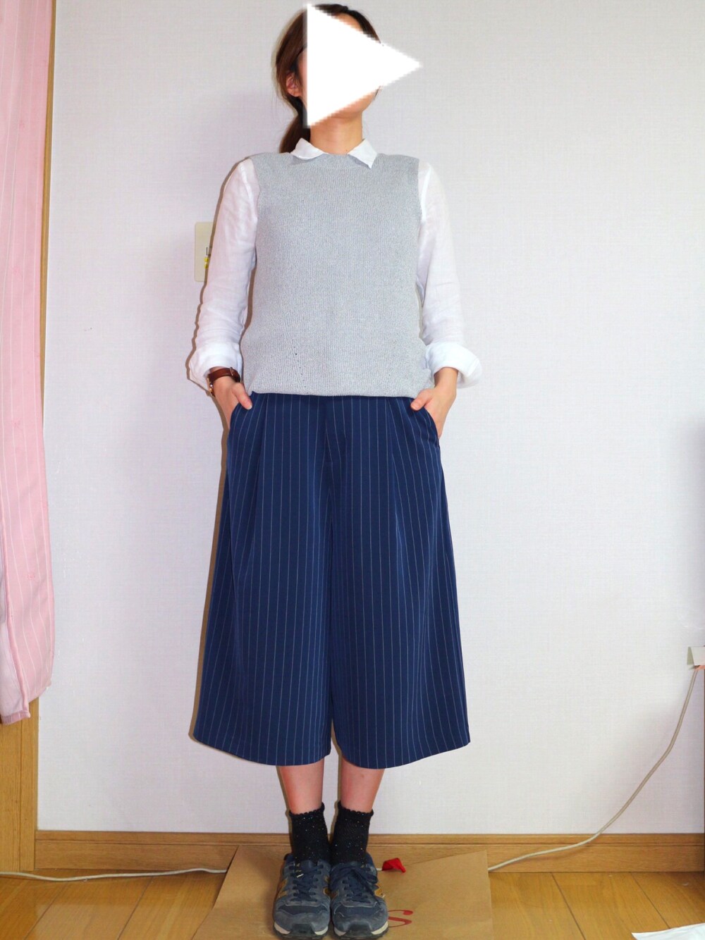「UNIQLOのアイテム（パンツ、その他）」を使った、tomo117さん（レディース・153cm）の春コーディネートの1枚目の写真