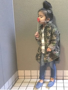 「切りっぱなし」｜「アイテム（その他シューズ）」を使った、mayuzuaさん（キッズ・100cm）の冬コーディネート