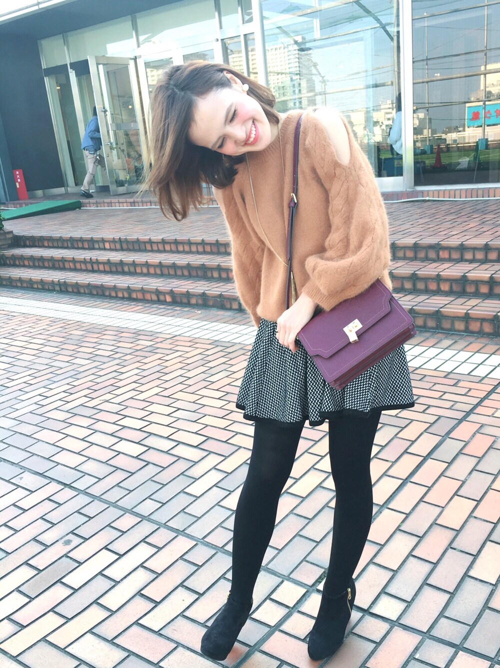「サマンサタバサ、ジルスチュアート、タッセル、レトロ、アンゴラニット、ブログコーデ」｜「JILL STUARTのHOLLY ANGORAホーリーアンゴラ混ボリュームスリーブニット（ニット/セーター、ベージュ系）」を使った、Yuriさん（レディース・160cm）の秋コーディネートの1枚目の写真