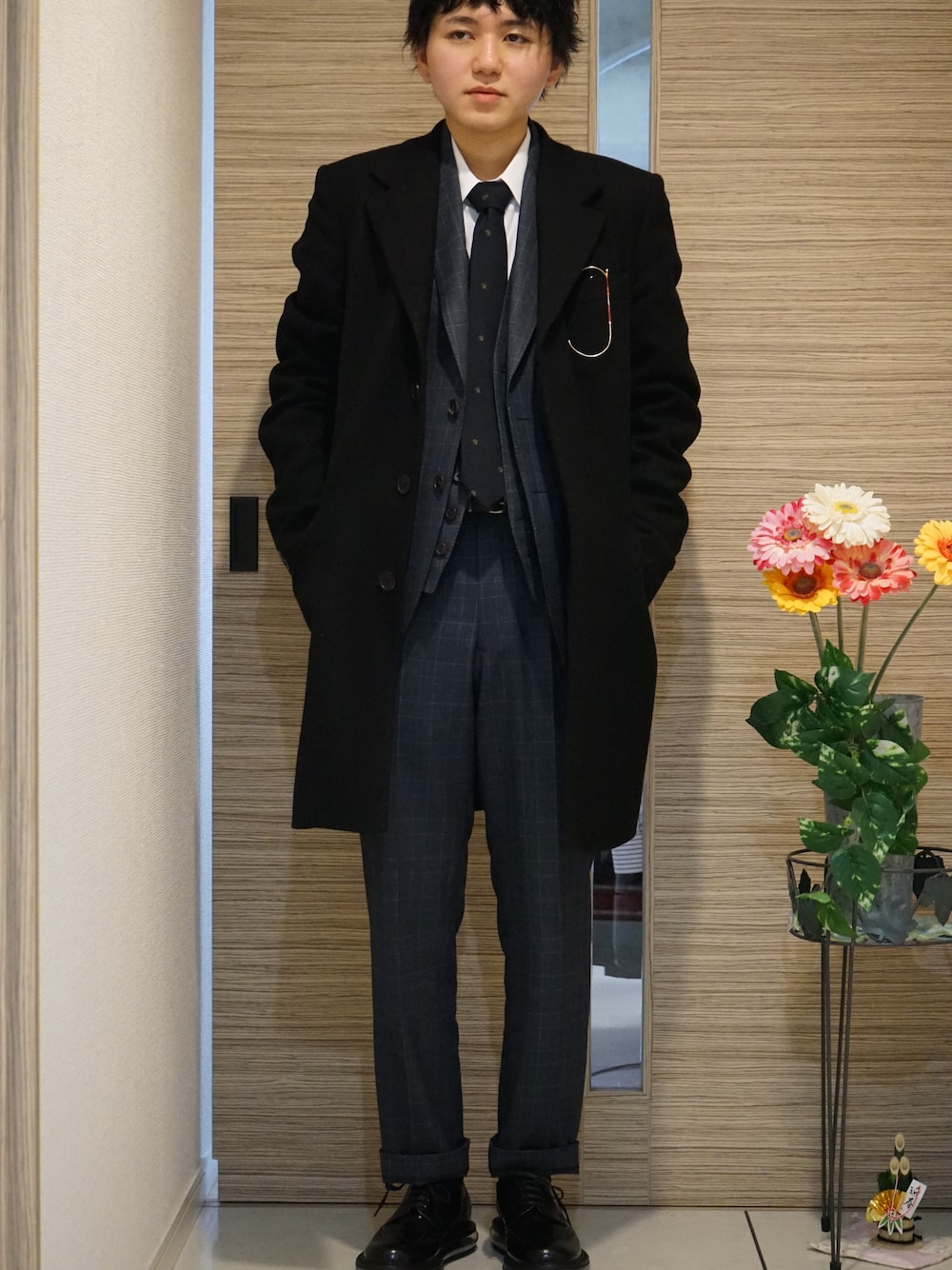 Ann DEMEULEMEESTERのチェスターコートを使ったメンズ人気ファッション