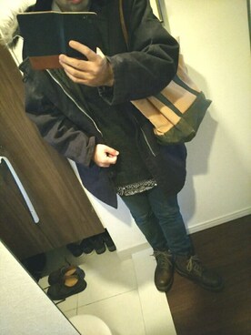 「UNIQLO（ユニクロ）のWOMEN ウルトラストレッチジーンズ（デニムパンツ）」を使った、Jigenさん（メンズ・168cm）の秋コーディネート