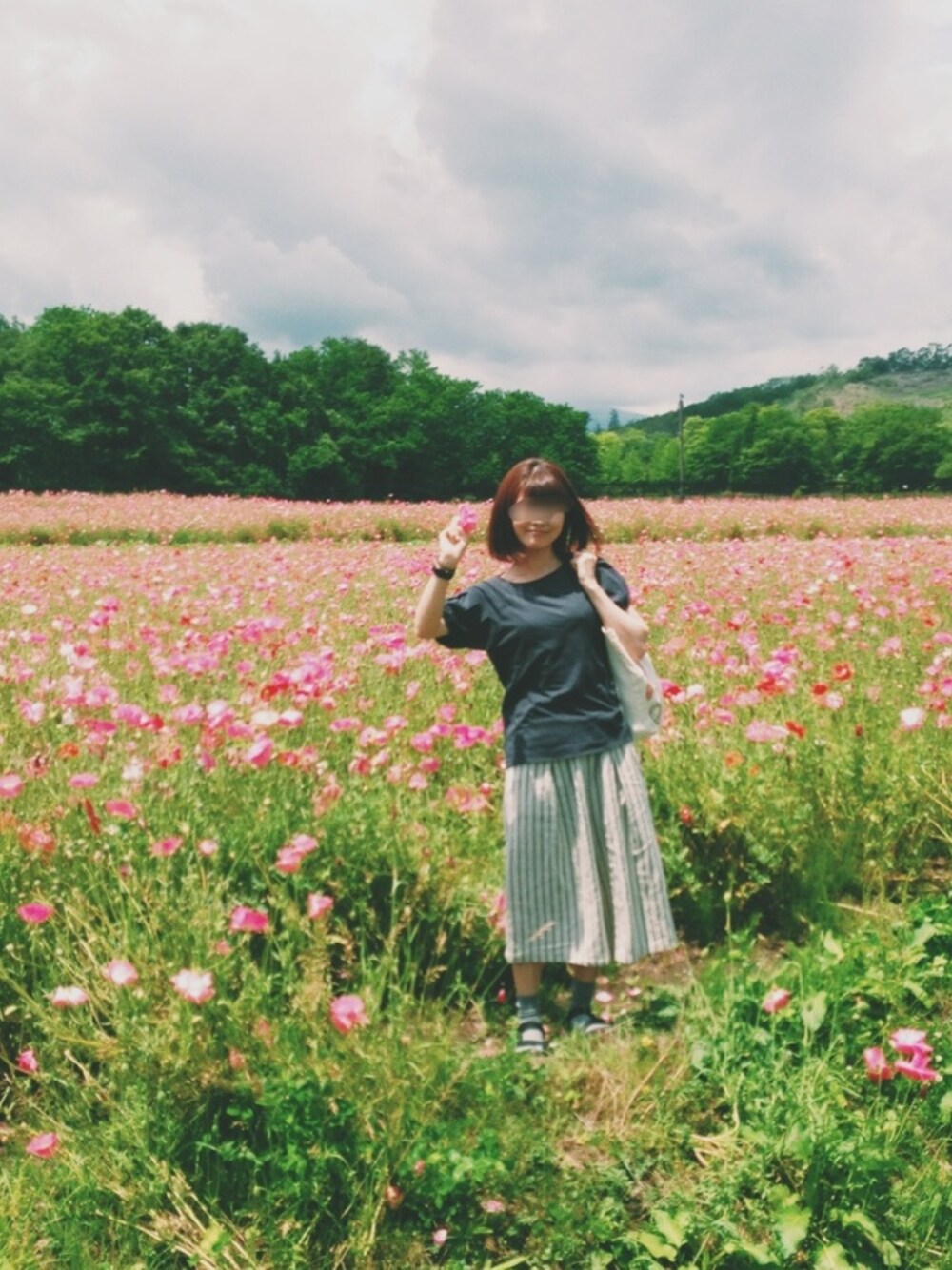 「studio clip、teva、Teva×靴下、ガウチョパンツ、ストライプ、トートバッグ、パンバック、スポーツミックス」｜「studio CLIPのアイテム（Tシャツ/カットソー、グレー系）」を使った、かおこ☻さん（レディース・167cm）の夏コーディネートの1枚目の写真