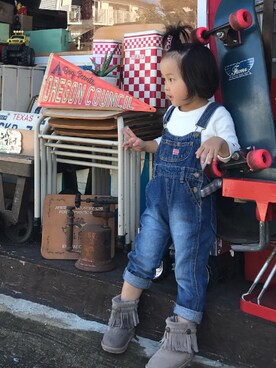 「abcd（ナシ）のアイテム（オールインワン・サロペット）」を使った、piroroさん（キッズ・100cm）の秋コーディネート
